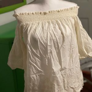 Abercrombie & Fitch Off the Shoulder Top - Medium